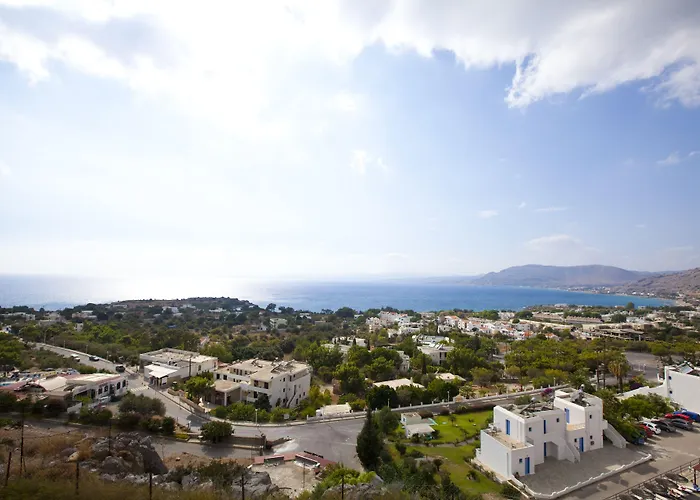 Lindos Nest 아파트호텔 4*