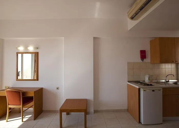 Lindos Nest Apart-hotel 4*